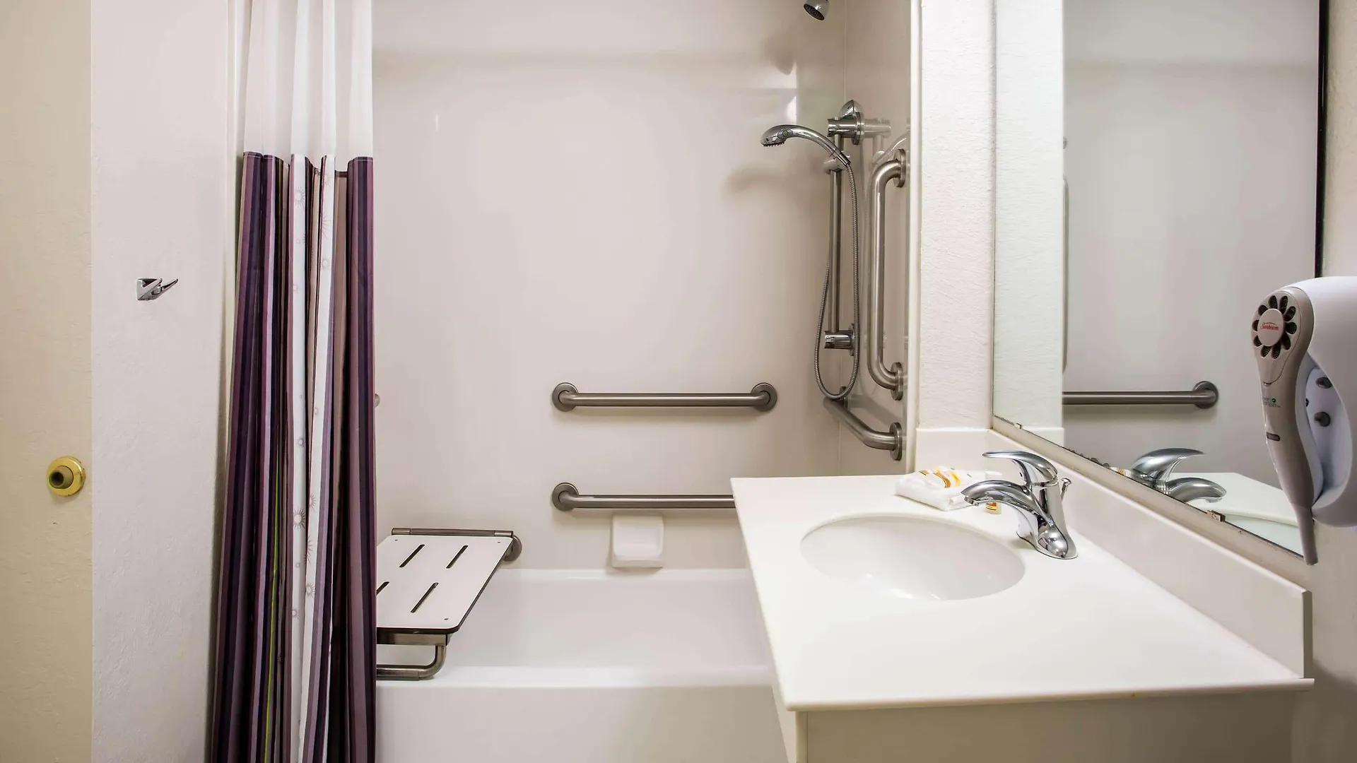 La Quinta Inn By Wyndham Norfolk Virginia Beach Hotel